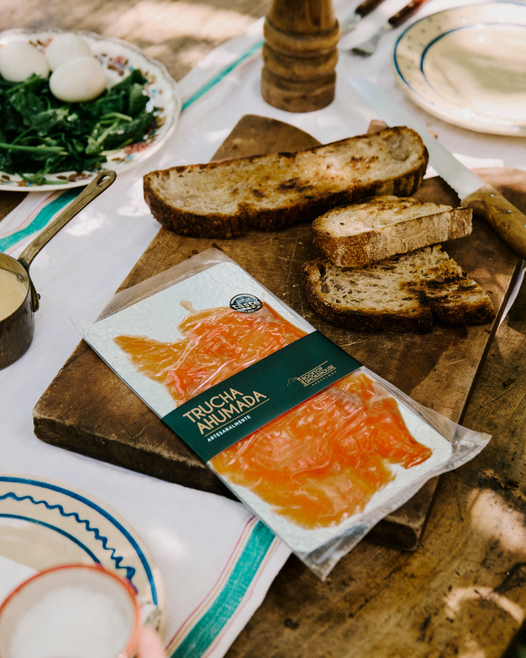 Trucha Ahumada Artesanal: el sabor elegante del río que encontró el humo