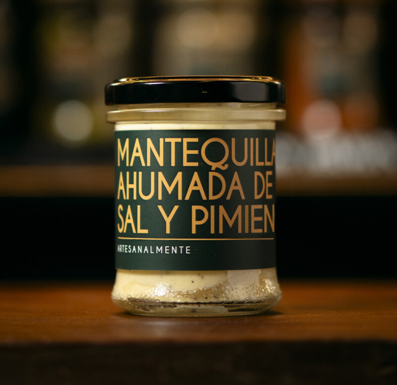 MANTEQUILLA AHUMADA DE SAL Y PIMIENTA